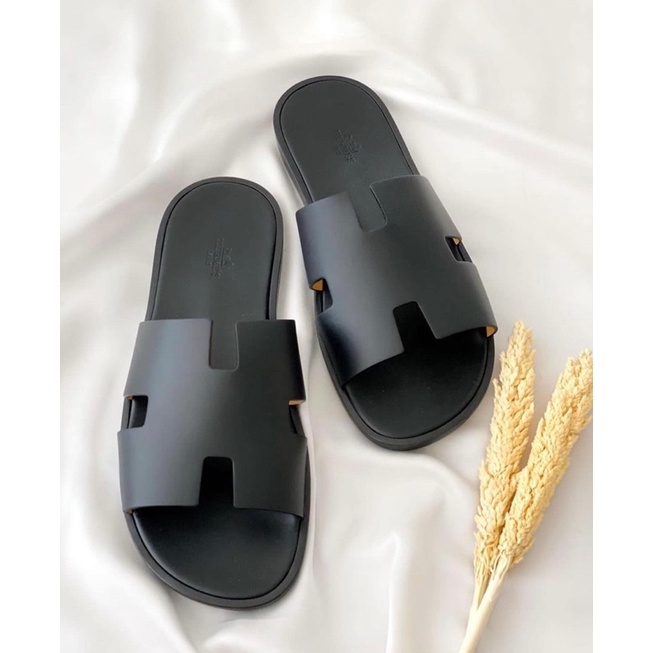 H Izmir Sandal