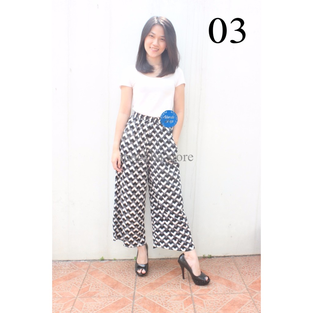 Kulot Motif Panjang Tebal Hitam Putih Garis "BLONDE SHOP"