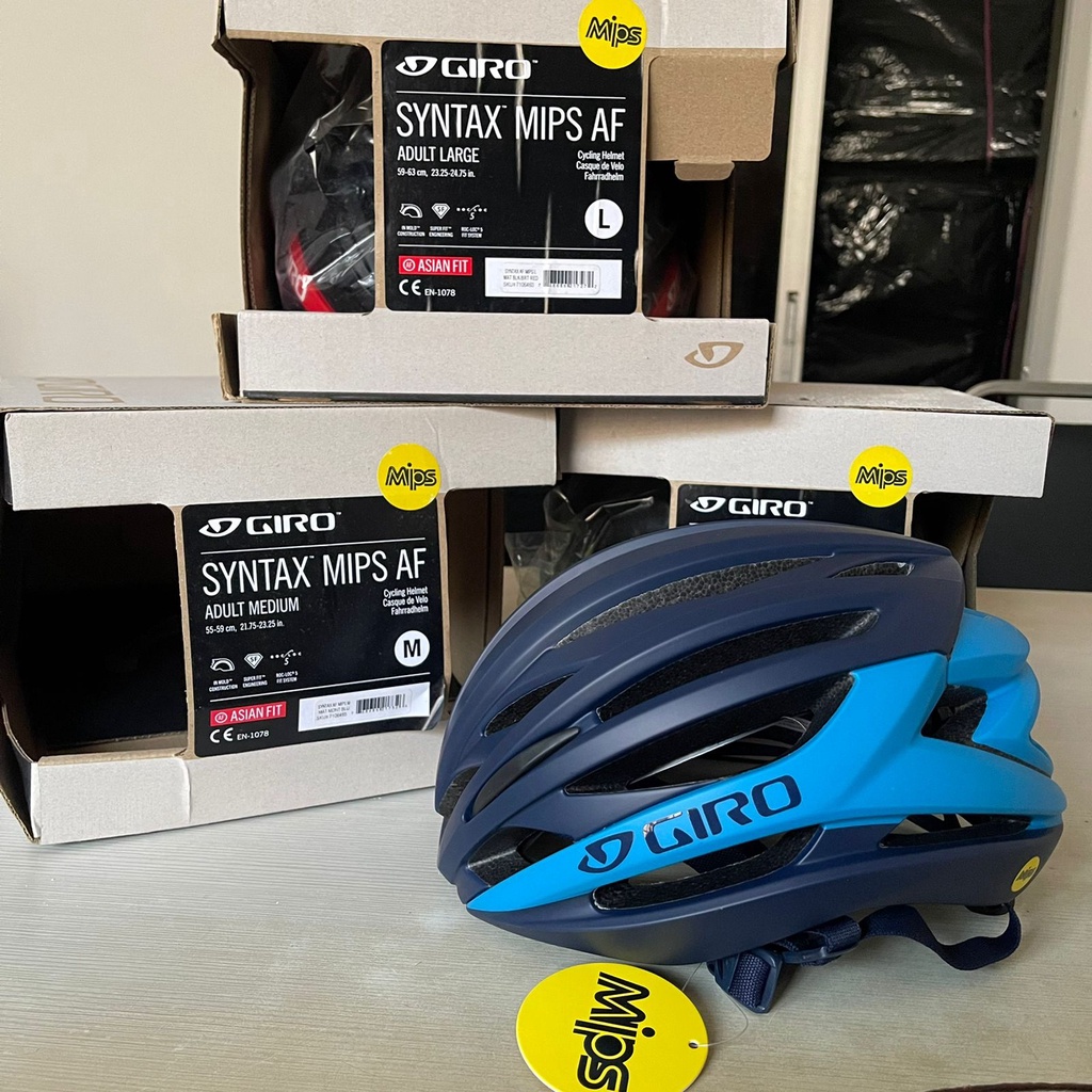 Helm Sepeda GIRO Syntax MIPS Warna Navy Blue