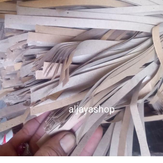 

Segera dapatkan⭐ Kertas shredded 1 kg/kertas suwir craf coklat natural ,!