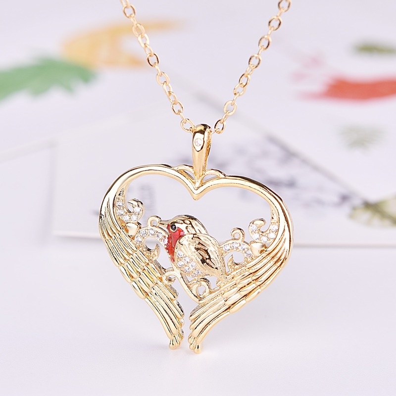 [Ready Stock]Fashion Creative Gold-Plated Bird Heart-Shaped Pendant Necklace