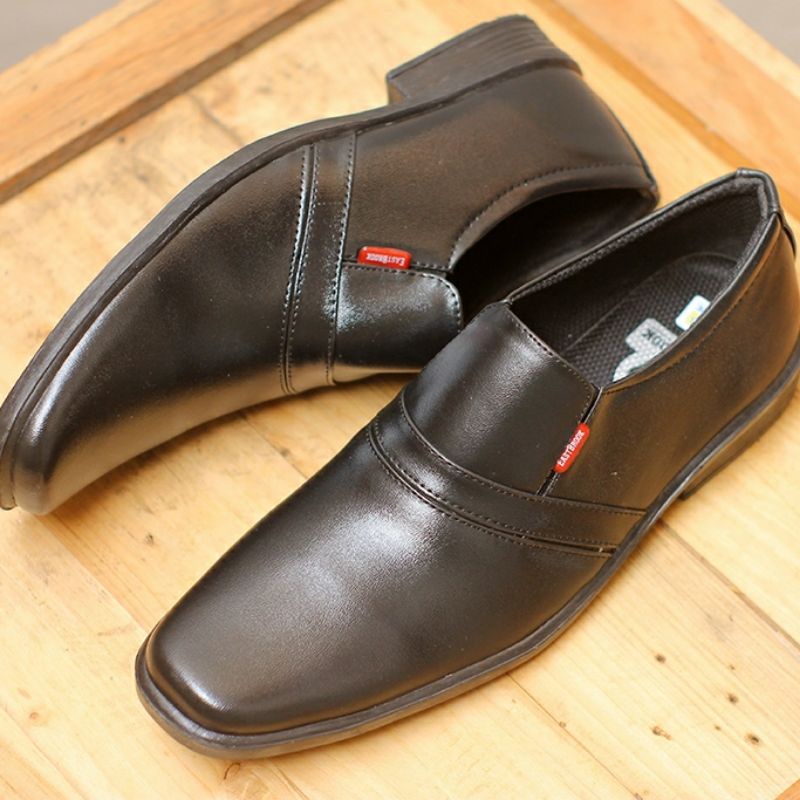 PANTOFEL CONFIDENT - EASTBROOK | Sepatu Pantofel Kerja Pria Murah Pantopel Hitam Kantor Original