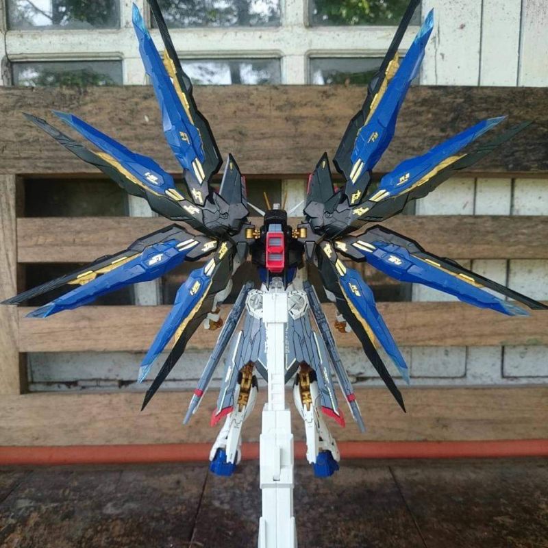 DRAMOK STRIKE FREEDOM