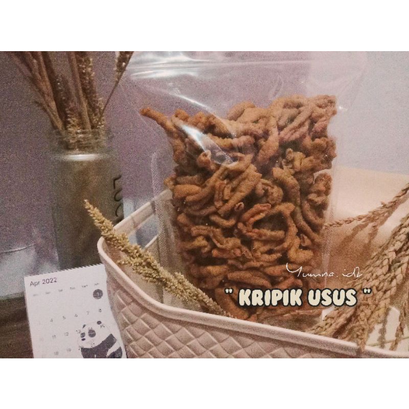 

Kripik Usus/Mente Goreng/Nastar Keju/Kastangel/Jajan hari raya/Kue Kering/Kuker