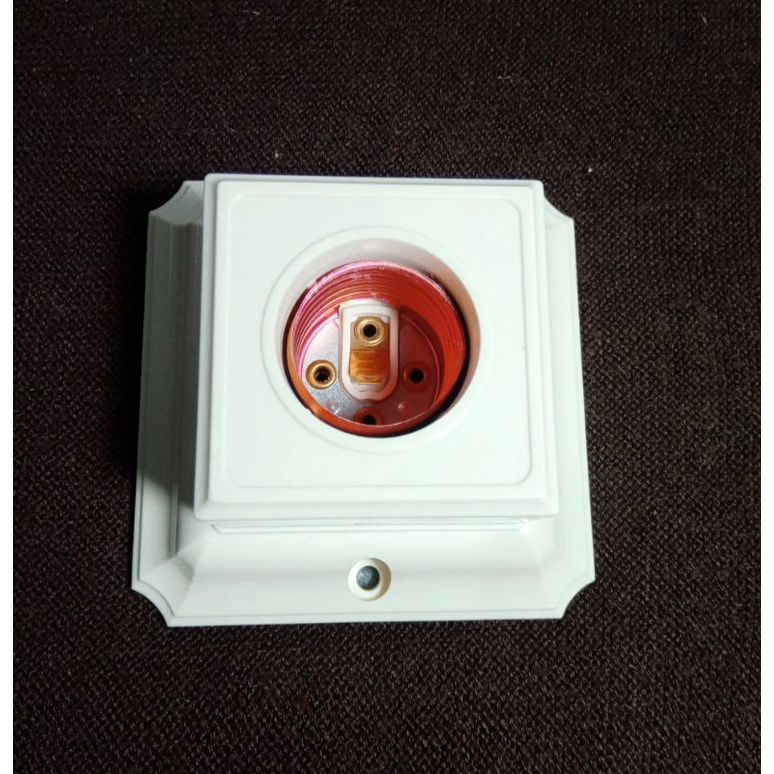 Fiting Lampu Plafon Broco Segi / Fiting Broco / Fiting Persegi