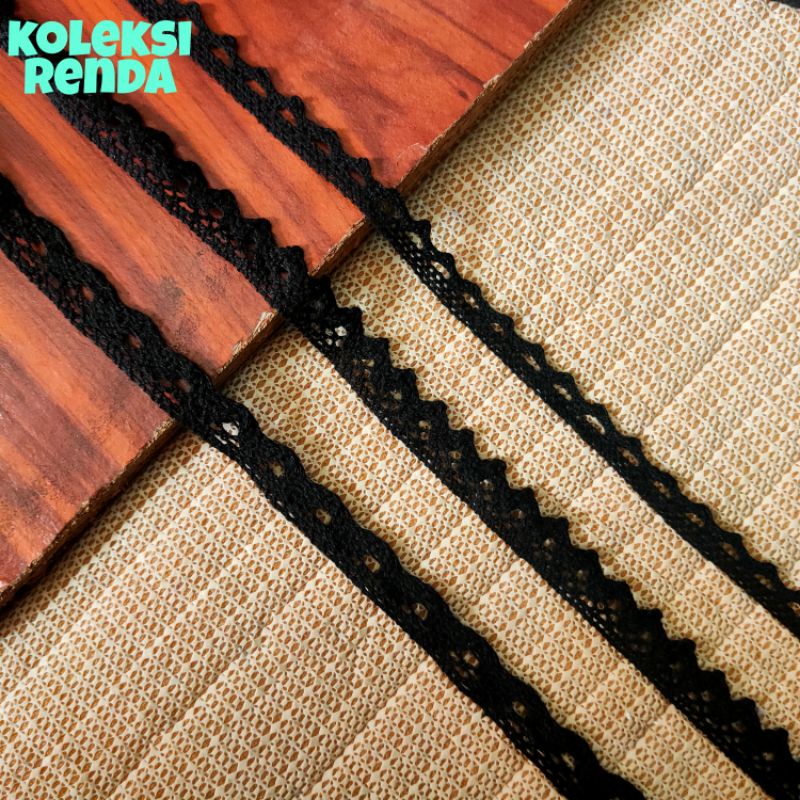 (harga per 90cm) renda rajut hitam, renda kait hitam