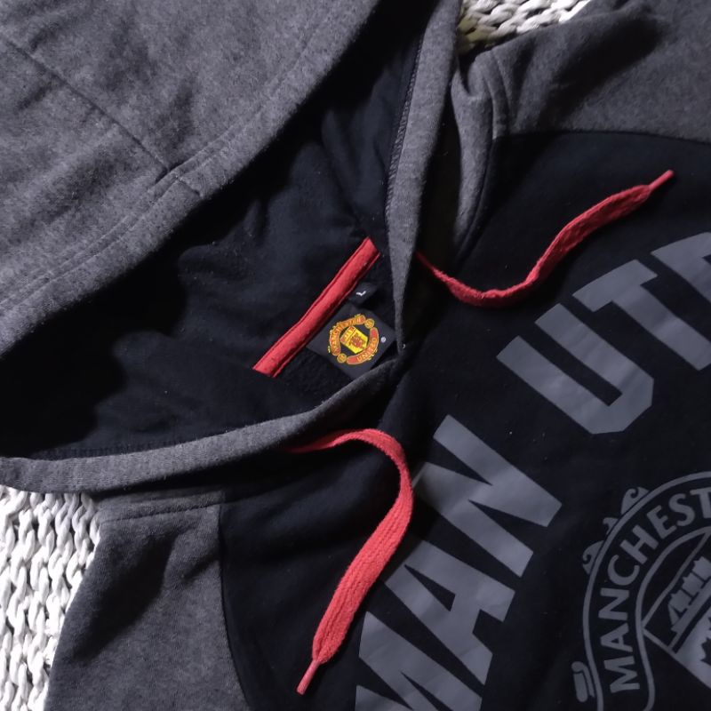 Hoodie Second  OFFICIAL MANCHESTER UNITED Ukuran L