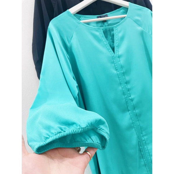 The limited black n tosca blouse