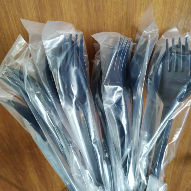 Sendok set | sendok garpu hitam | sendok garpu plastik | sendok katering | catering | alat makan