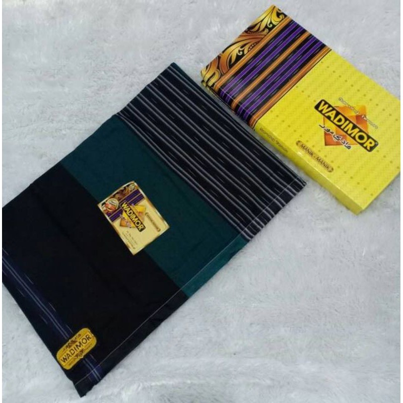 Sarung Wadimor • Manik Manik