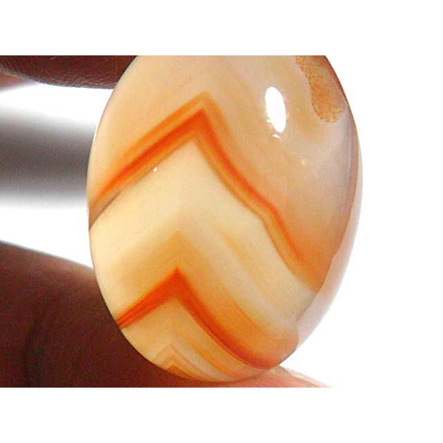 AG095 Oval Cabochon 21ct 22x16mm Orange White Pyramid pattern Natural Picture Agate