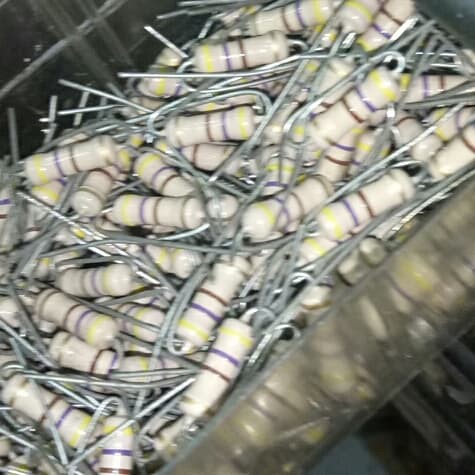 Resistor 1W R 1Watt 560 ohm