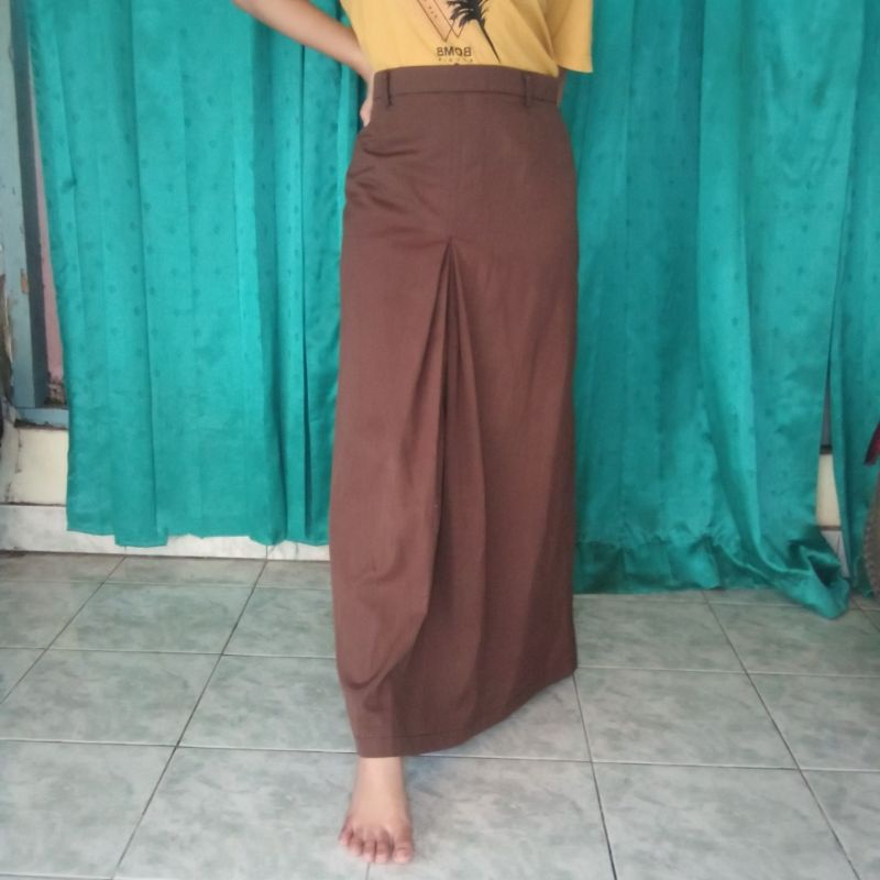 SERAGAM SMA KEMEJA PUTIH POLOS, ROK PUTIH, ROK ABU ABU, ROK COKLAT, ROK PRAMUKA, BEKAS