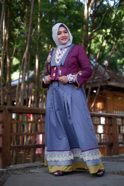 Tuneeca Best Seller Romansa Klasik T-0419021 Di Kala Terjaga