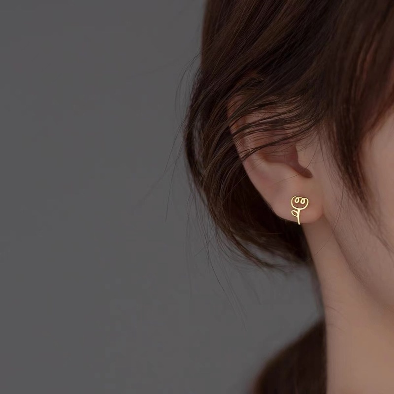 1 Pasang Anting Stud S925 Silver Bentuk Bunga Tulip Gaya Korea Untuk Wanita