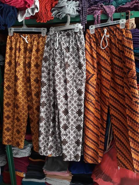 CELANA PANJANG BOIM / CELANA CORAK BATIK