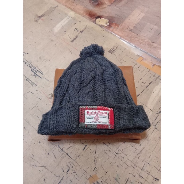Topi Beanie Hariss tweed