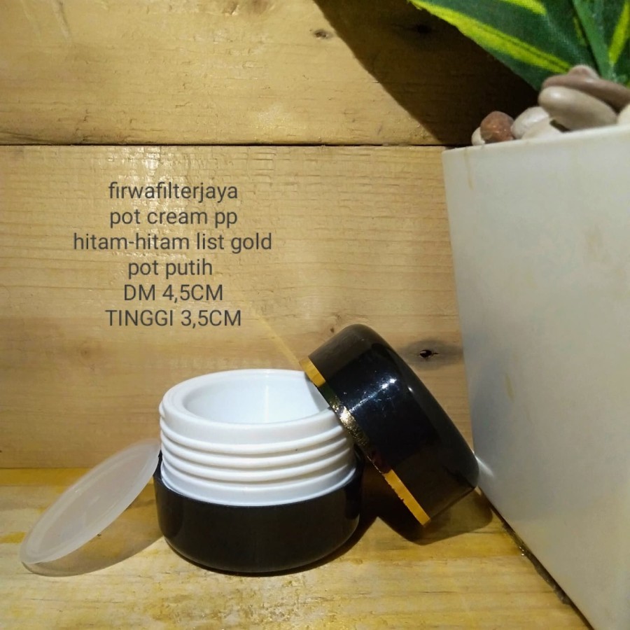 Pot cream pp Hitam-hitam 10gr - 12,5gr (pot dalam putih) list gold