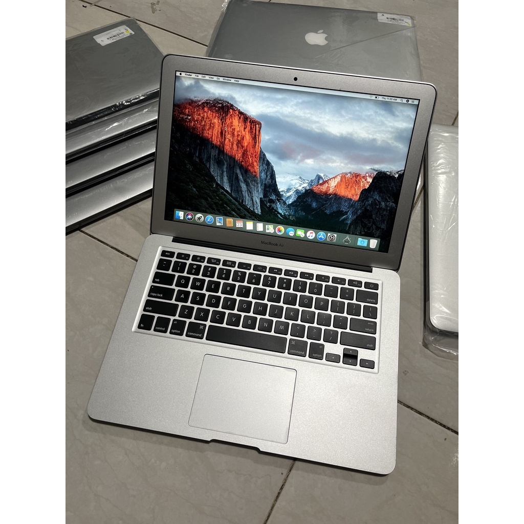 Macbook Air 2017 13inc 128 - 256GB Super Mulus Istimewa Like New Murah Bergaransi 1 Bulan