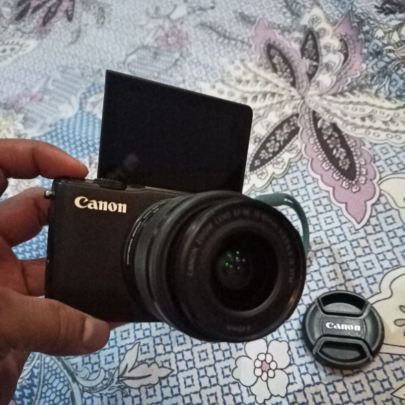 kamera Canon m10 (bekas) 99% mulus