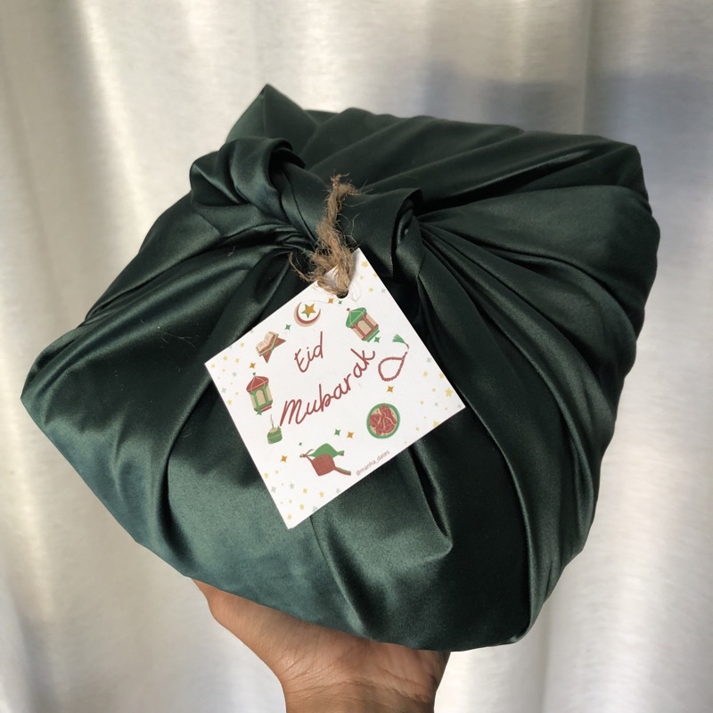 

Besek Bambu Hampers Hias Dengan Satin
