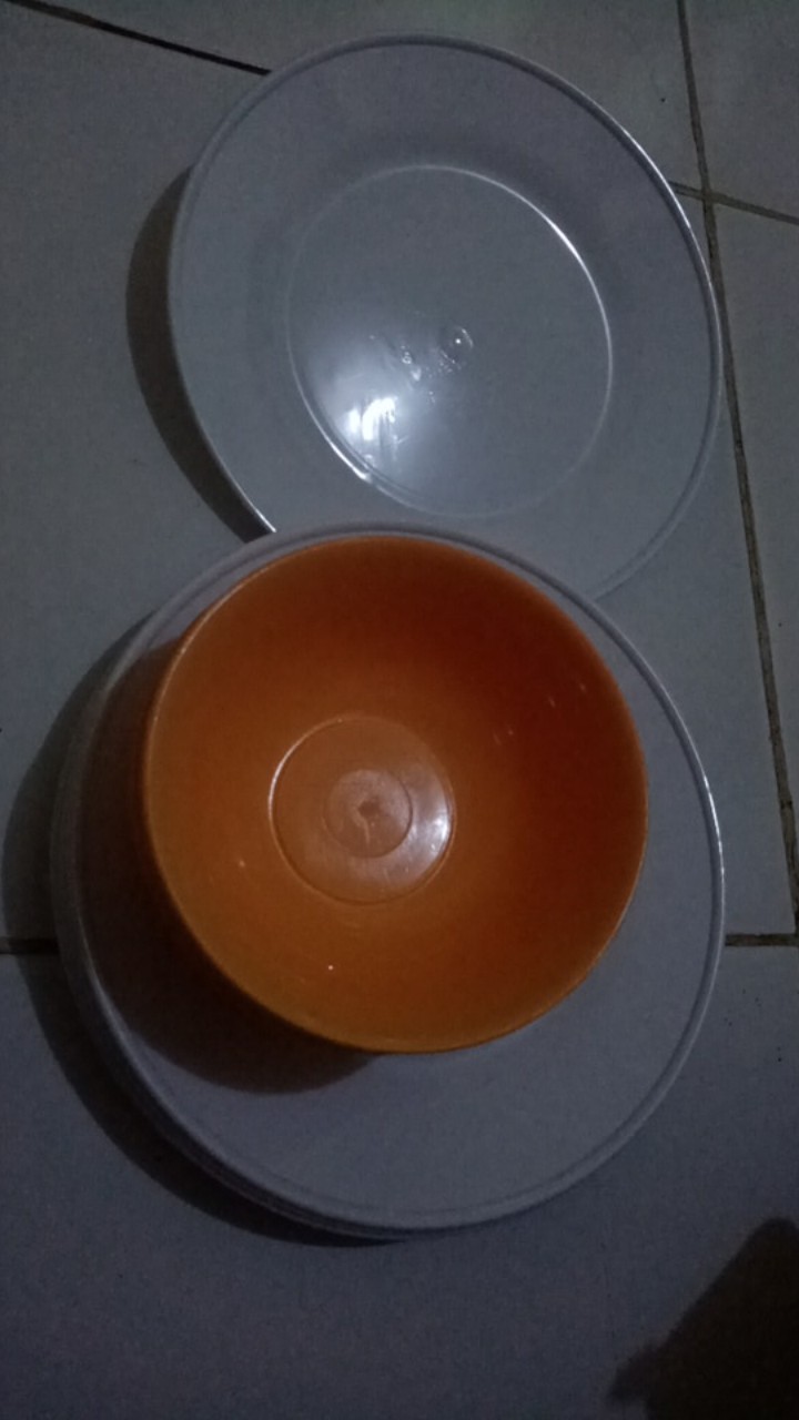 (6 Pcs) Mangkok Ayam Warna Warni Merek Gbu