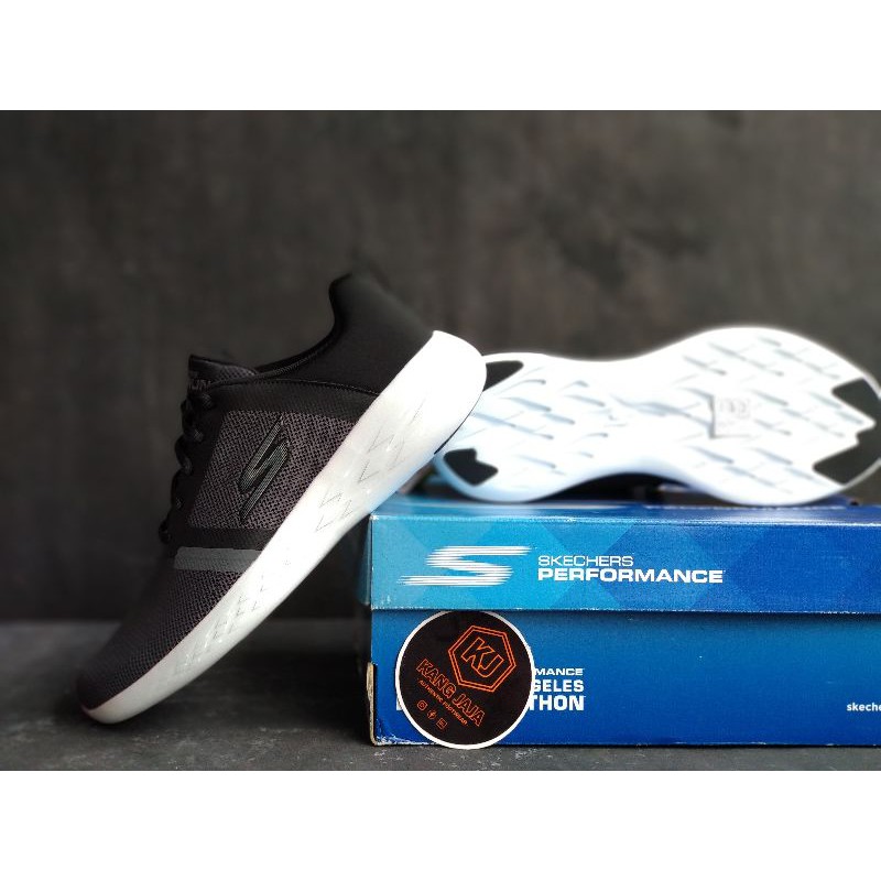 skechers go run 600