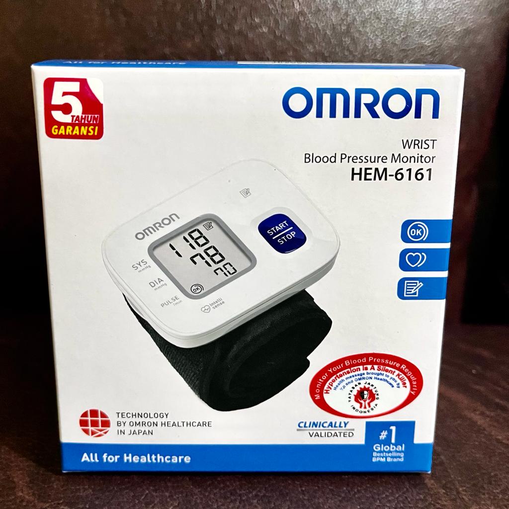 TENSIMETER DIGITAL PERGELANGAN TANGAN OMRON HEM 6161 / OMRON WRIST BLOOD PRESSURE MONITOR HEM 6161