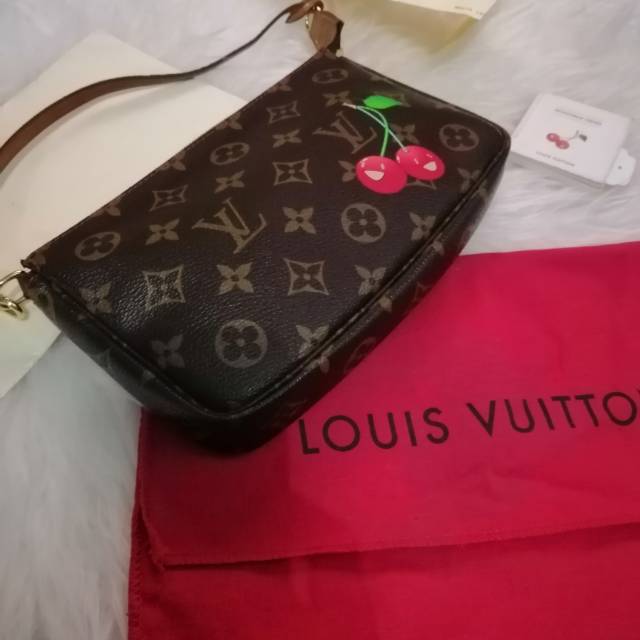 Authentic Pochette LV