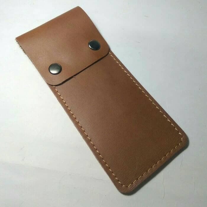 

Tempat pensil alat tulis kulit asli model kancing warna tan dompet pensil