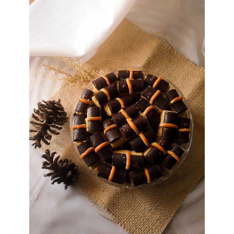 

Choco Stick Cookies 250gr BELI 2 GRATIS 1 CHOCO STICK JAR 250 ML