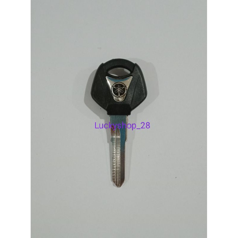 Bahan kunci motor variasi warna Yamaha Byson ( KANAN )-Black