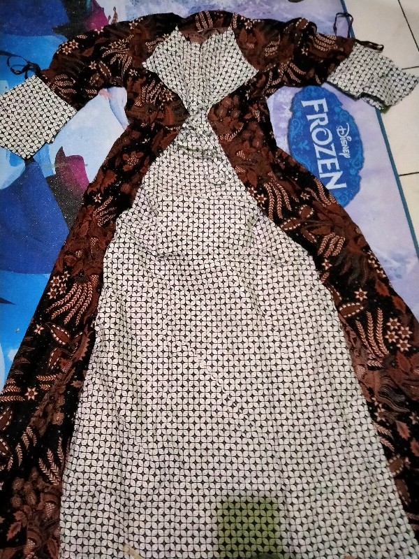 Gamis Batik Pekalongan Motif Floral