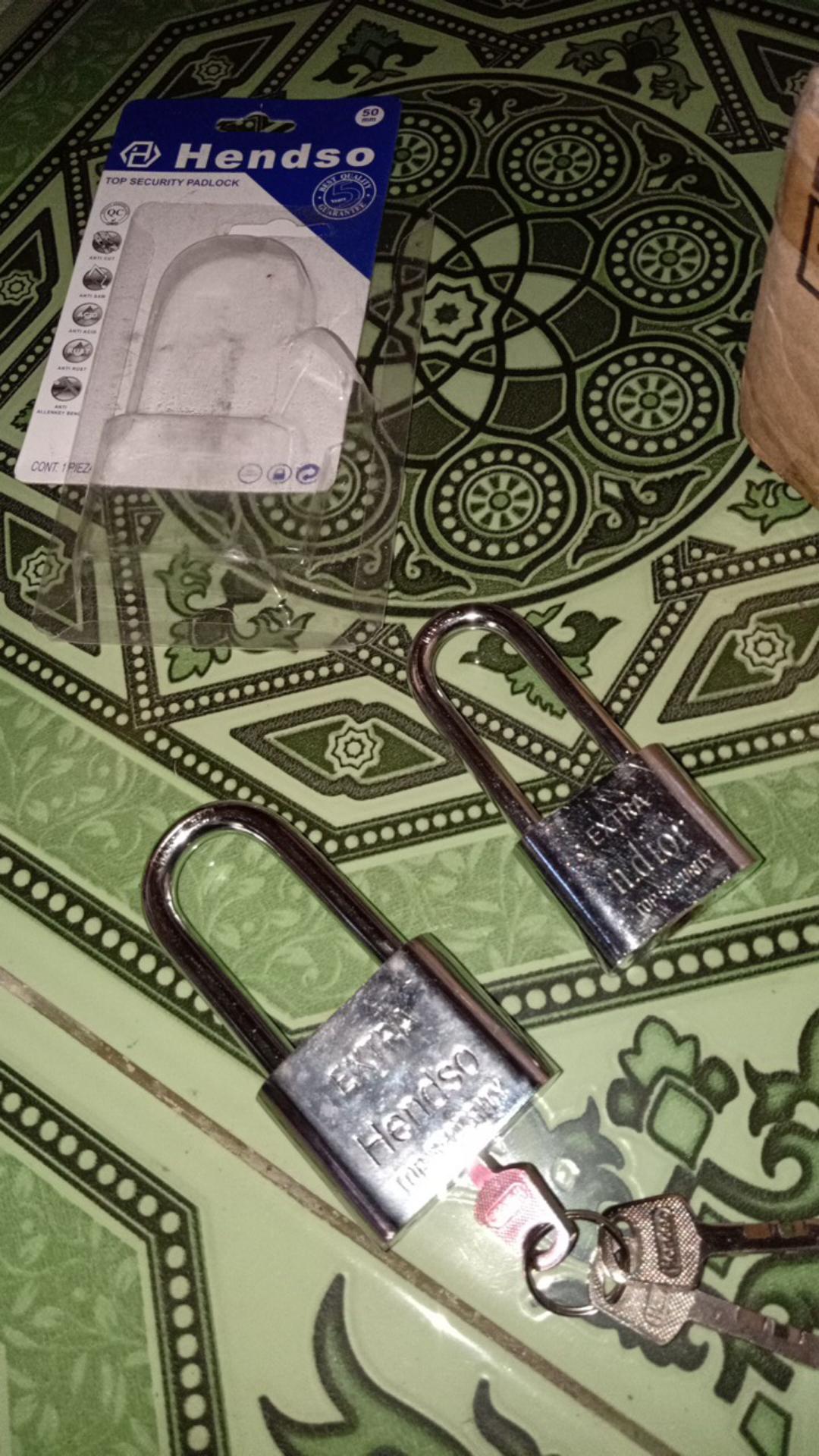 Gembok Putih Panjang 3key 30mm