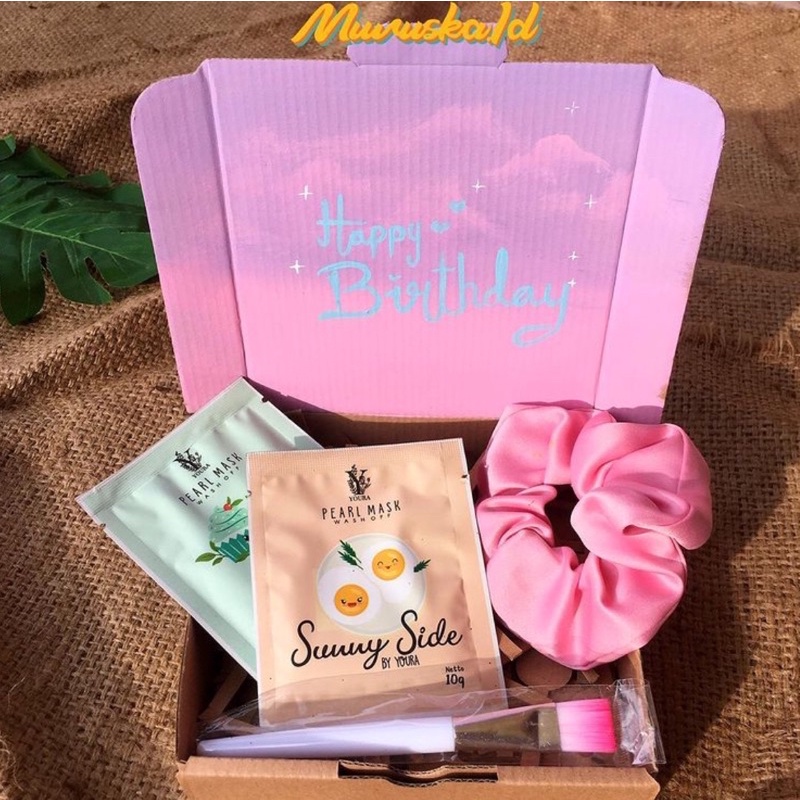 

Hampers Pink Sky Edisi Box Estetik Bisa Req Tulisan di Box