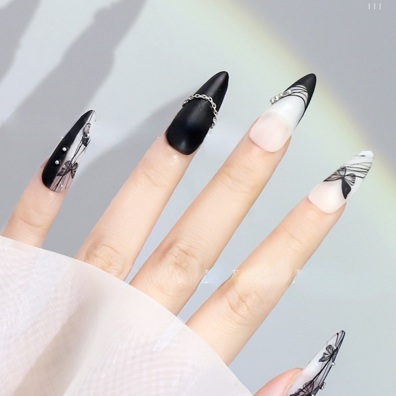 1pc Stiker Kuku Motif Kupu-Kupu Warna Hitam Dan Putih Untuk Dekorasi Nail Art