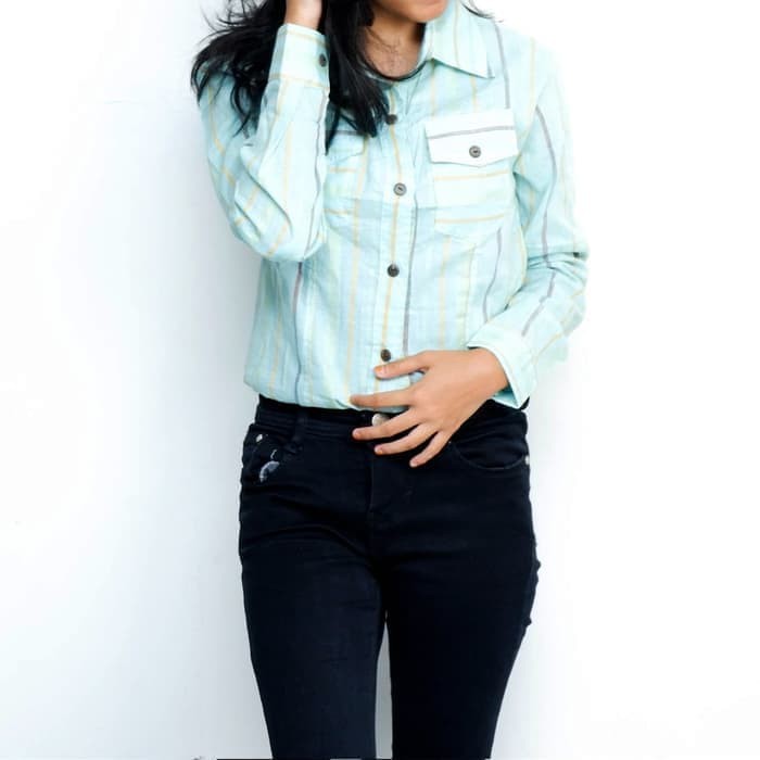 Baju Kemeja Casual Wanita / Kemeja Motfi Garis Garis Baju Kemeja Motif Garis