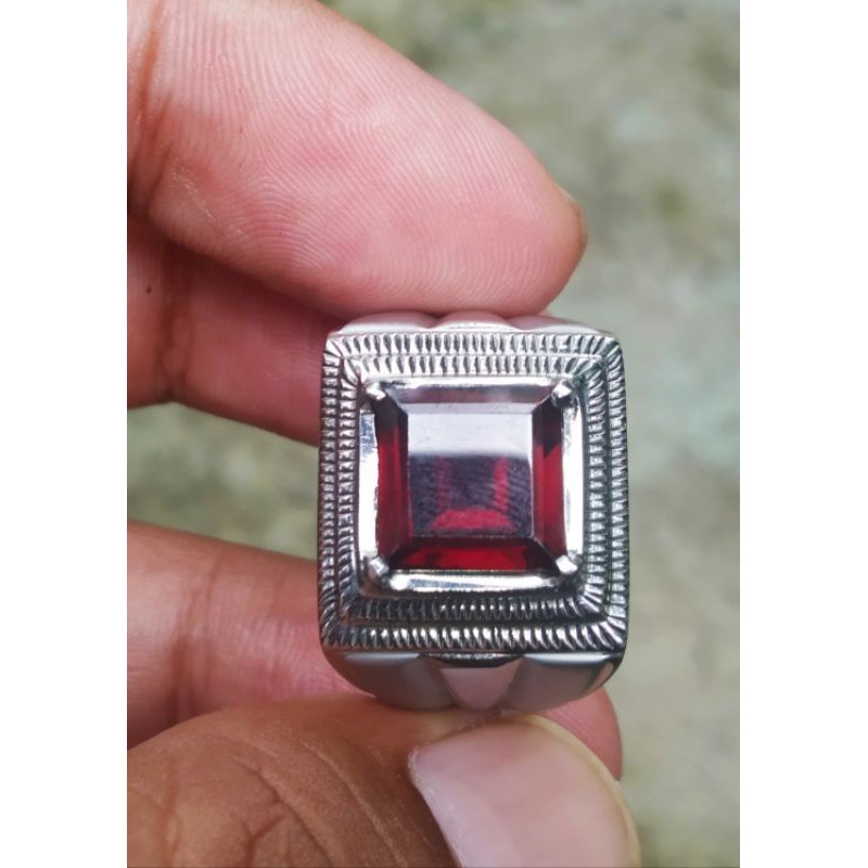 natural red garnet