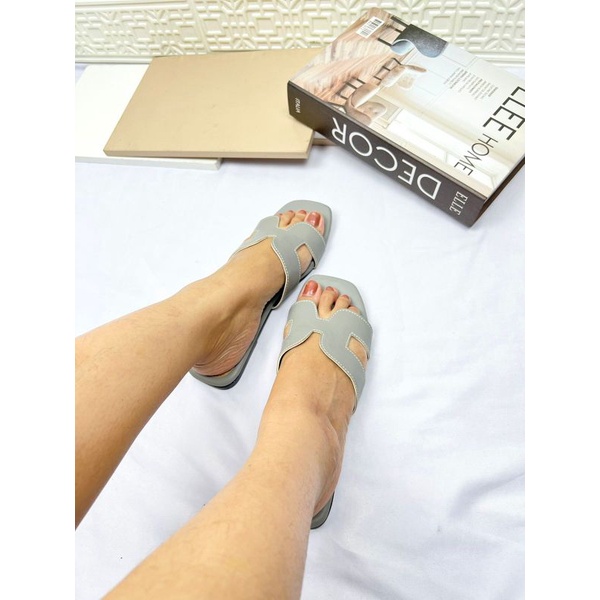 sendal flatshoes wanita terbaru kekinian bahan kulit dove LOUISDEAR S155