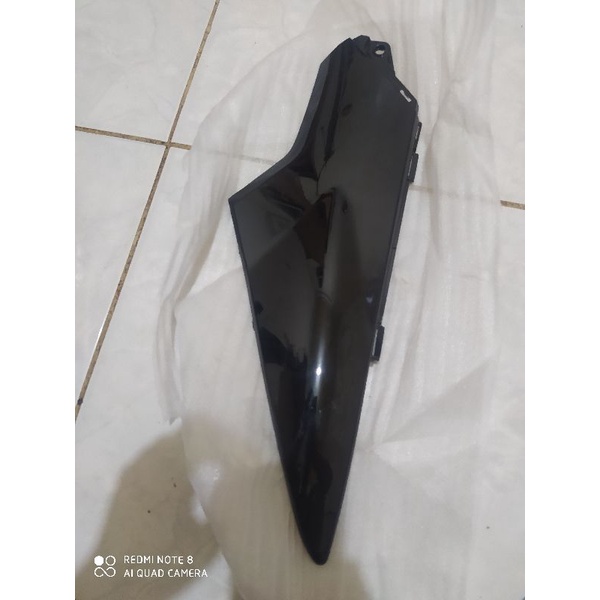 cover sambungan body belakang kiri Honda Supra x 125