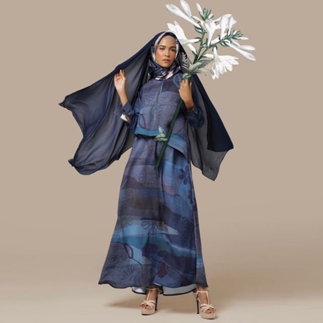 Naisya Dress Heaven Lights