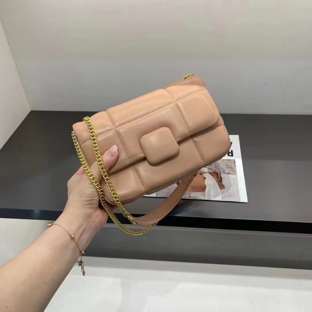 PREORDER Tas Tangan Pelangi Garis-garis Logam Kulit PU Tas Bahu dengan Tali Bahu Logam Emas Dapat Di