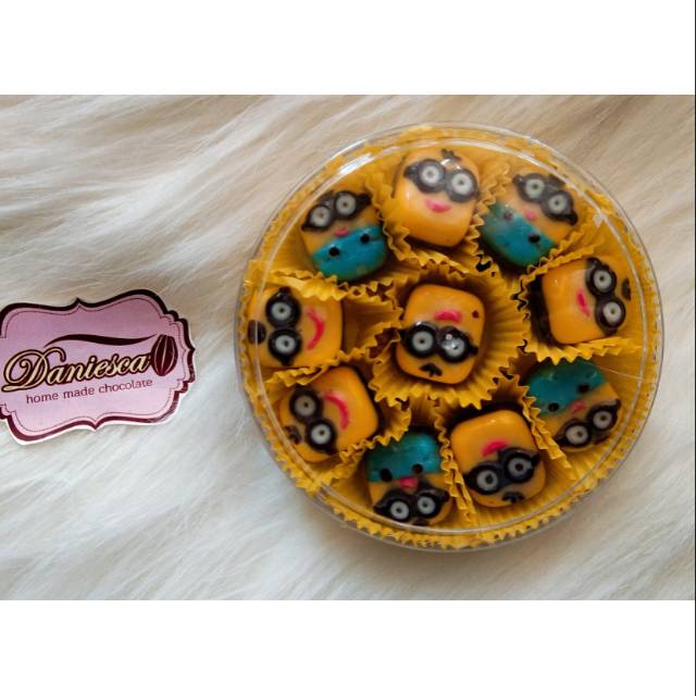 

.CTB minion - coklat karakter mionion lucu unik enak halal ( DS BGR )