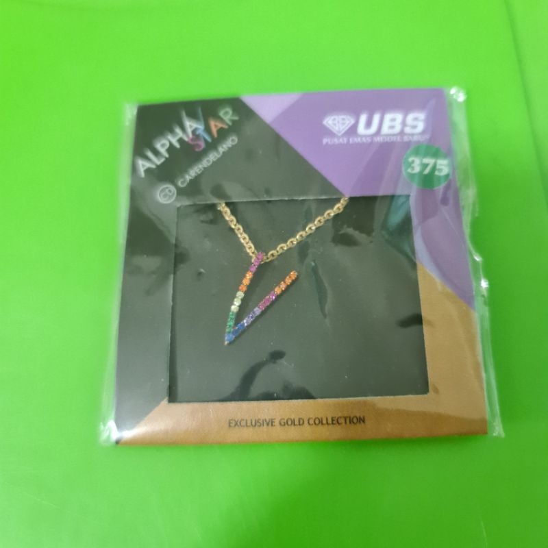 Kalung alpha star rainbow huruf V UBS kadar 8K 375