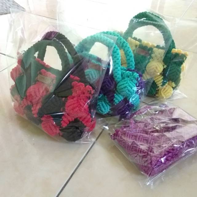 Tas jinjin Tali kur / tas pesta