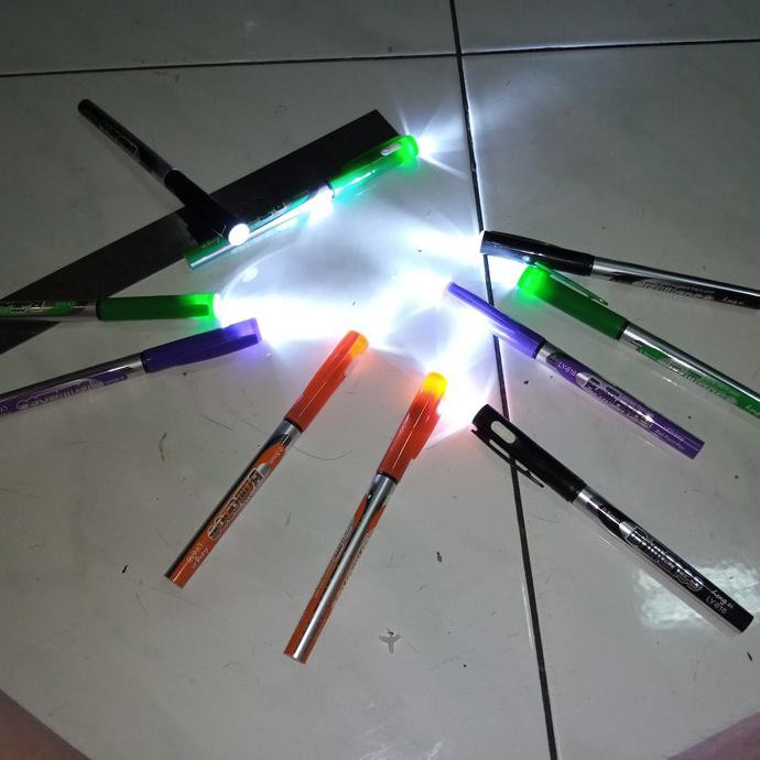 

Pulpen Dengan Tutup Senter Kecil