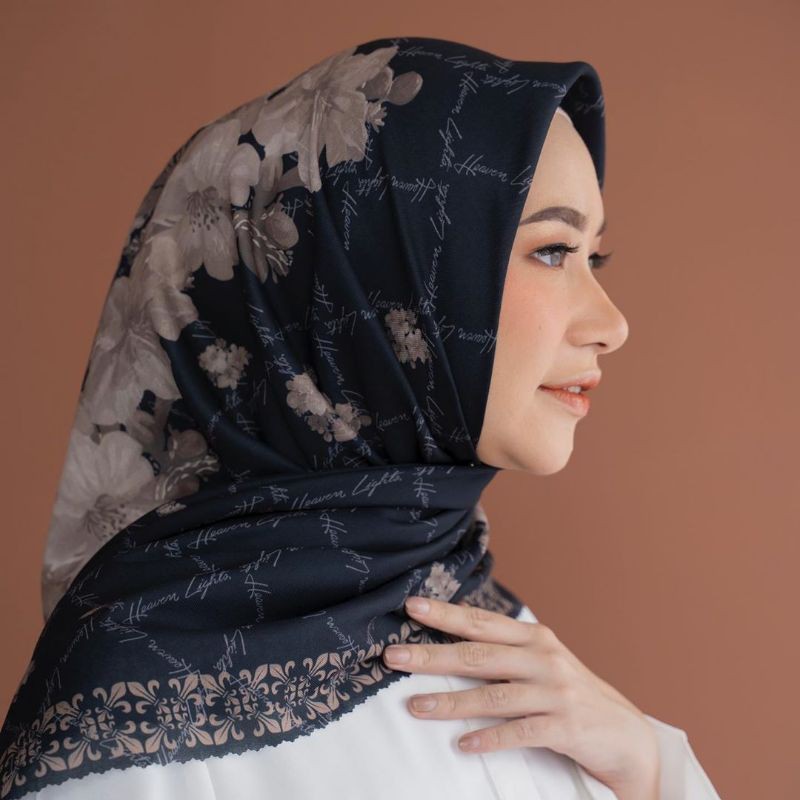 Jual Hijab Segi Empat Motif /Kerudung Voal Premium | Jilbab Voal Motip ...