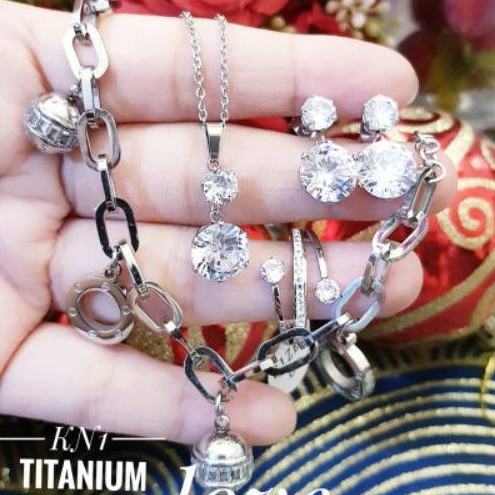 Titanium Set Perhiasan 2203o