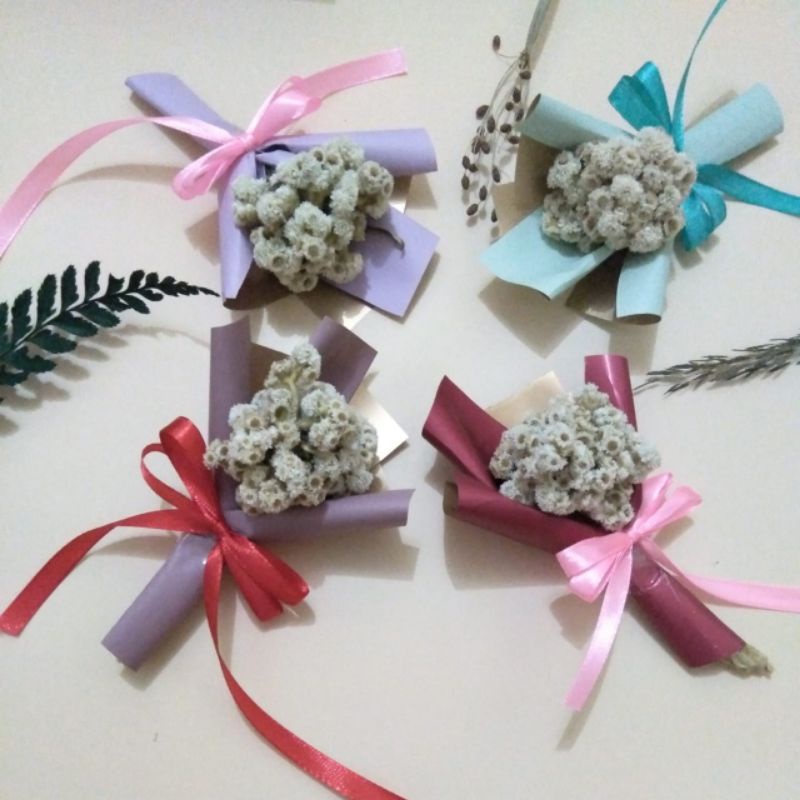 mini bucket/edelweis flower