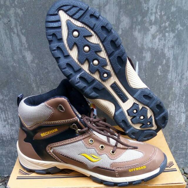 Sepatu outdoor Beckham offroad mocca
